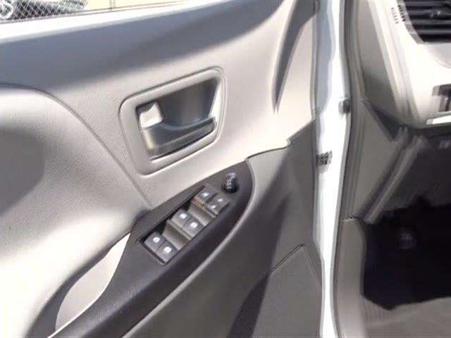 2017 Toyota Sienna LE